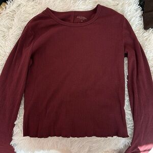 Maroon fitted long sleeve top